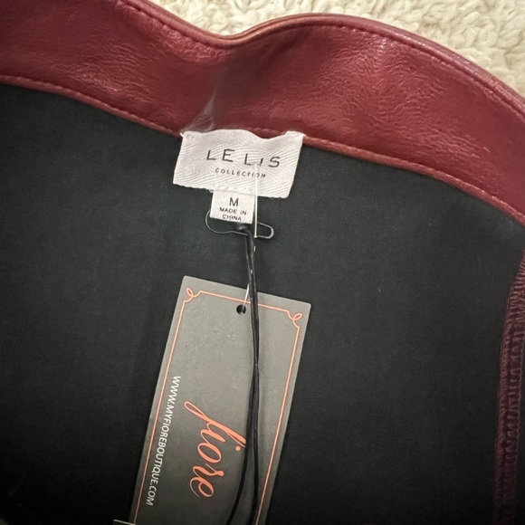 Women’s Medium Blythe Burgundy Leather Skirt NWT - Picture 4 of 7